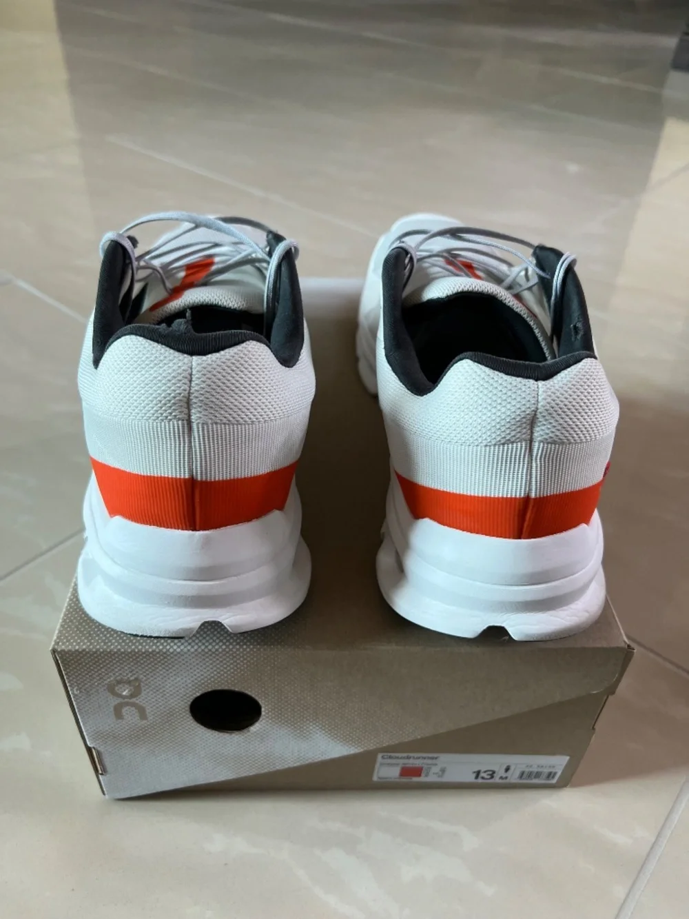 0040 ON Cloudrunner Men's Undyed-White / Flame US 13